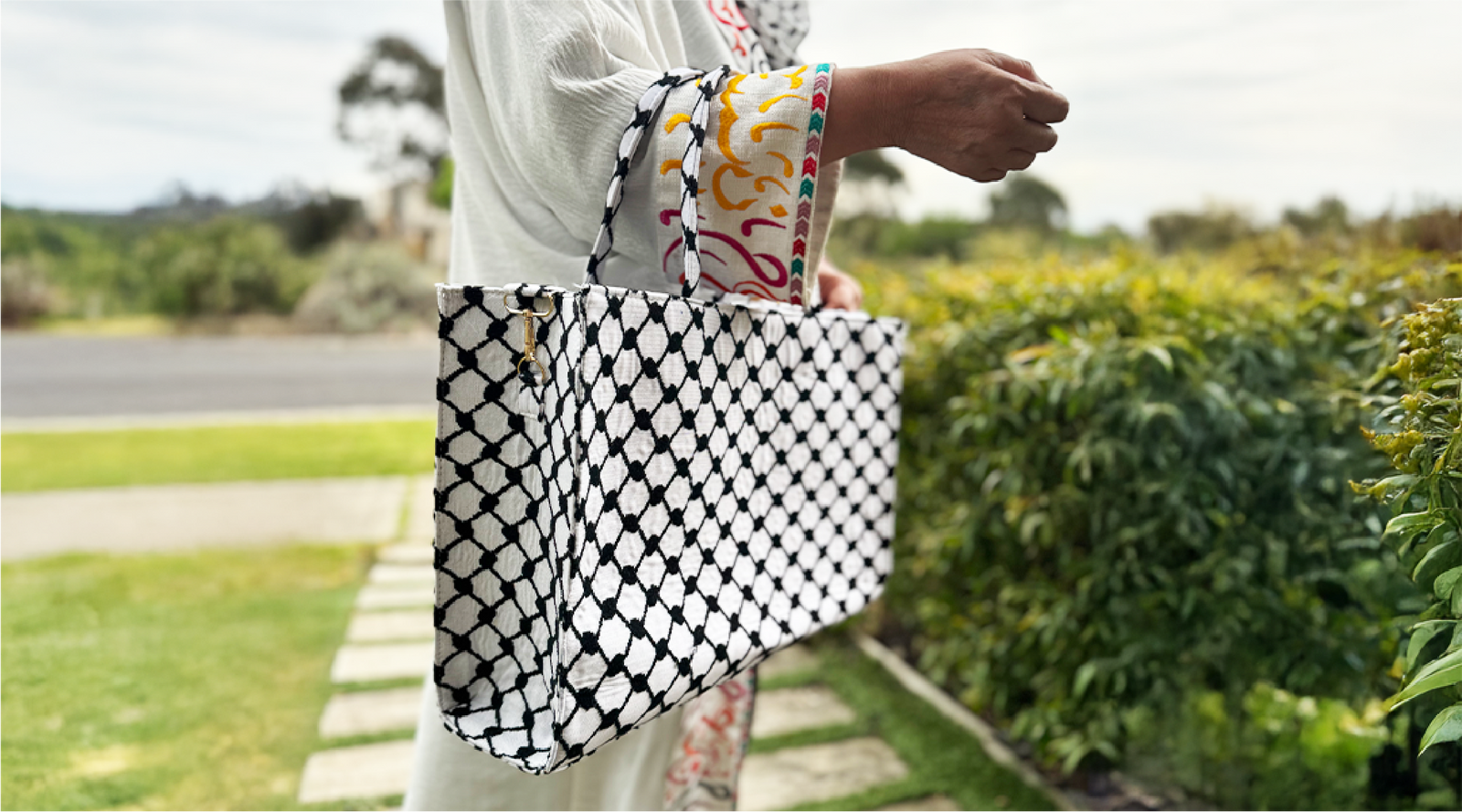 Carry Culture in Style: Surprise Loved Ones with a Zuhd Keffiyeh Handbag