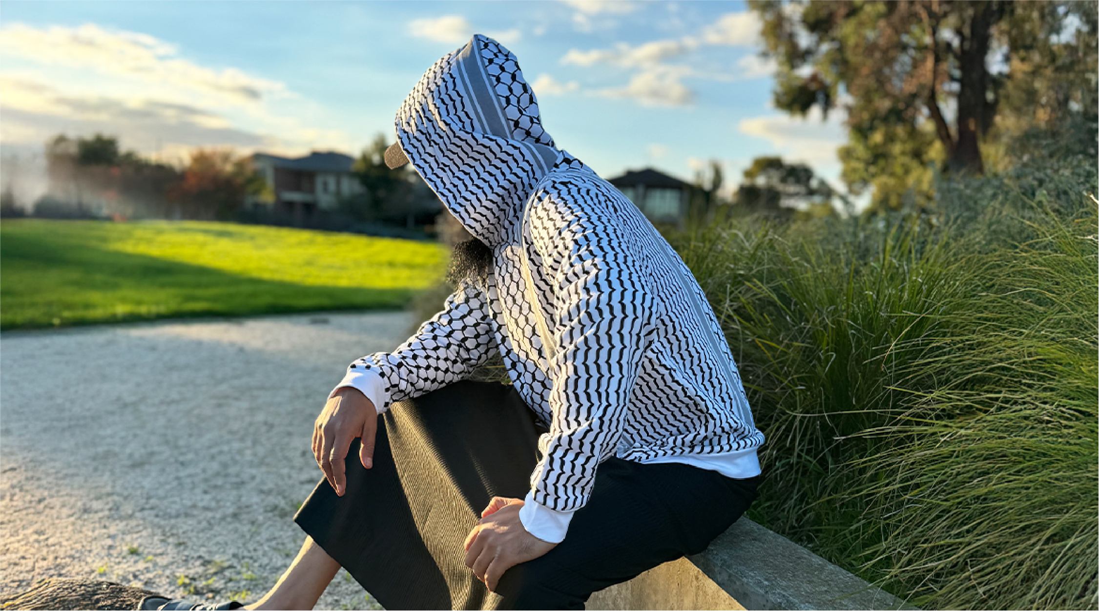 Keffiyeh Hoodie Sale 60$