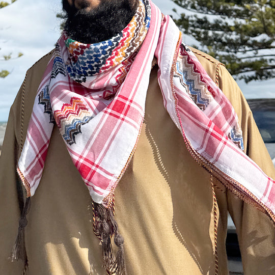 Le Keffiyeh ZUHD – Une fusion classique de style et de tradition 