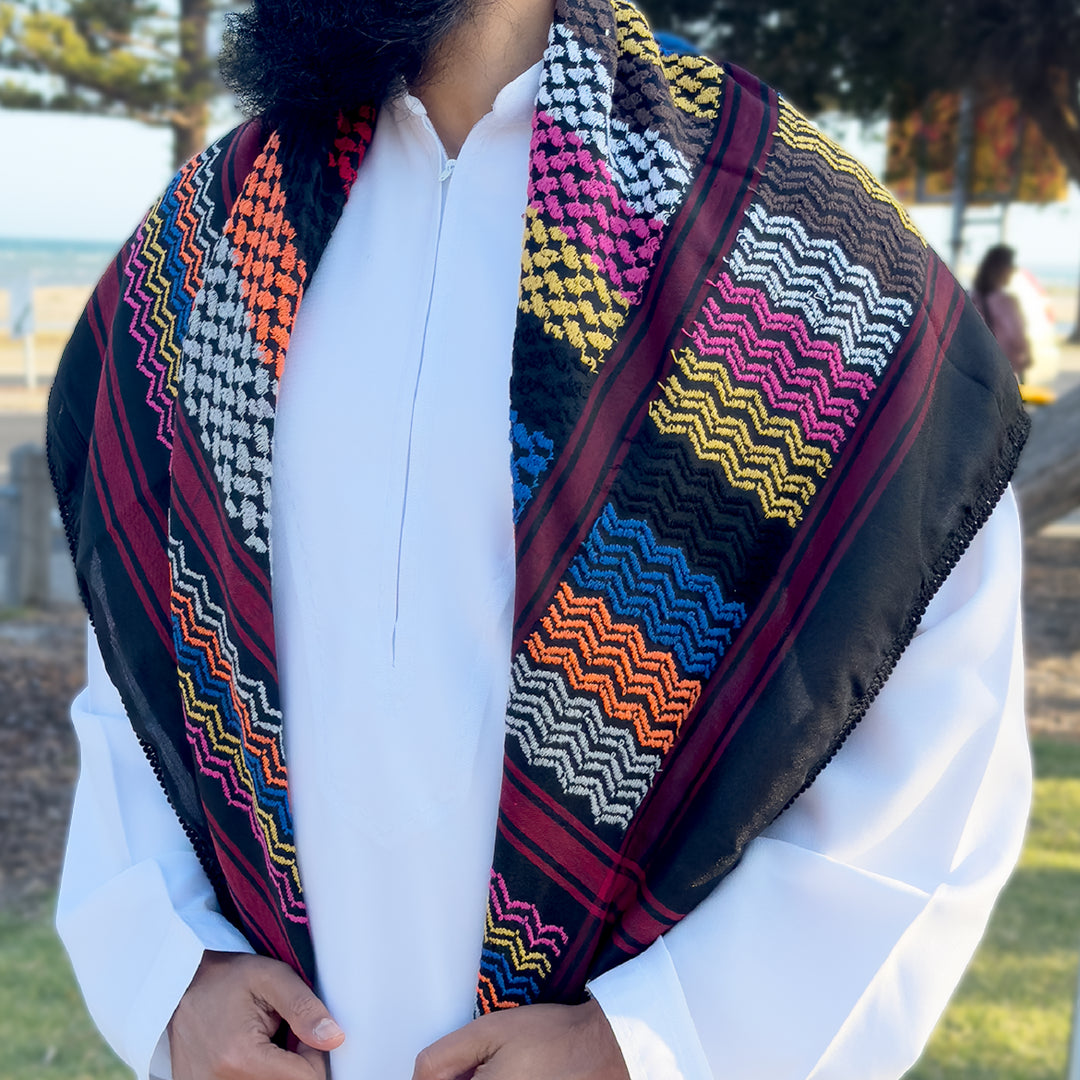 The ZUHD Keffiyeh BLACK 2 – A Classic Fusion of Style and Tradition