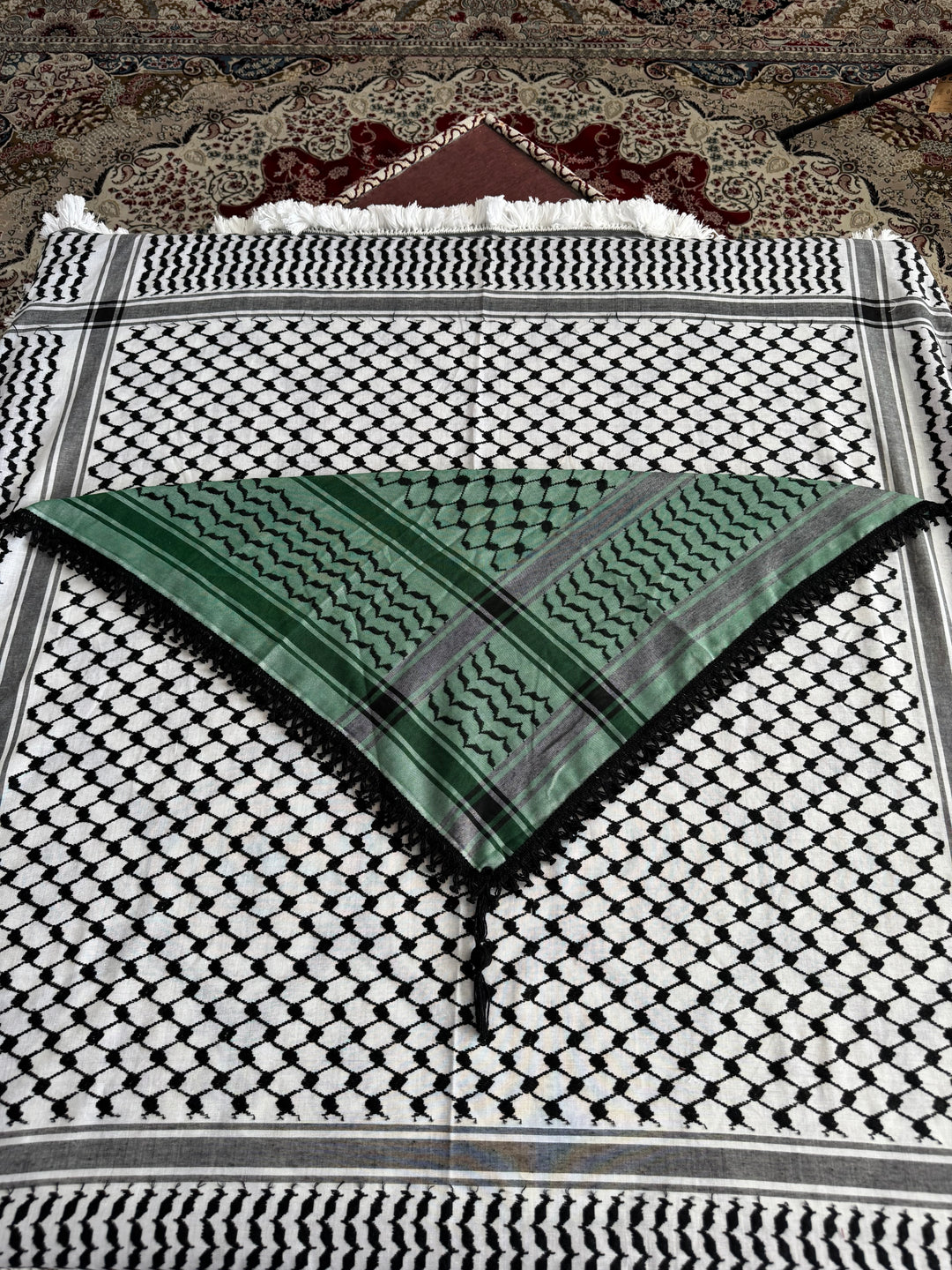 Falahi Bandana – Olive Grove Essence