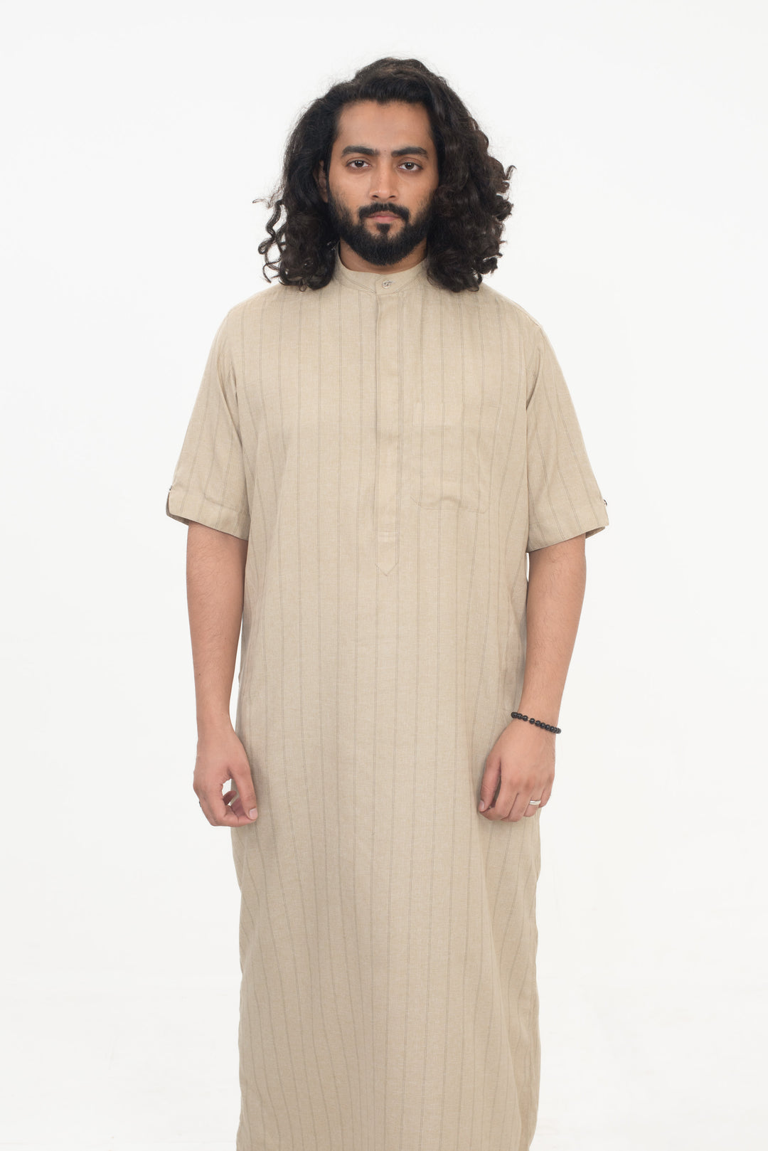 Sleek and Summery – The Half Sleeves Kuwaiti Collar Jalabiyyah