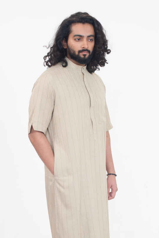 Sleek and Summery – The Half Sleeves Kuwaiti Collar Jalabiyyah