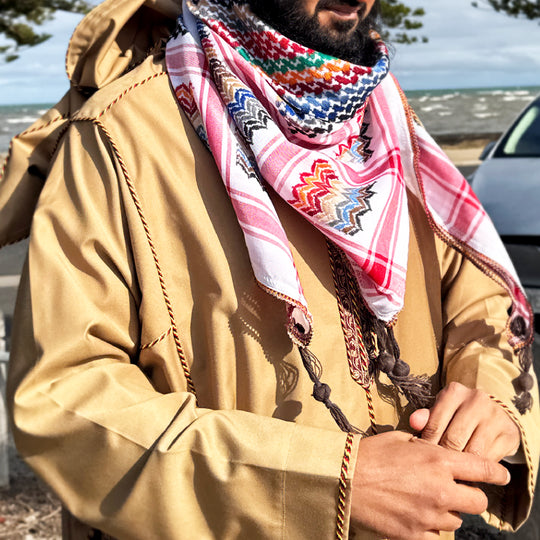 Le Keffiyeh ZUHD – Une fusion classique de style et de tradition 