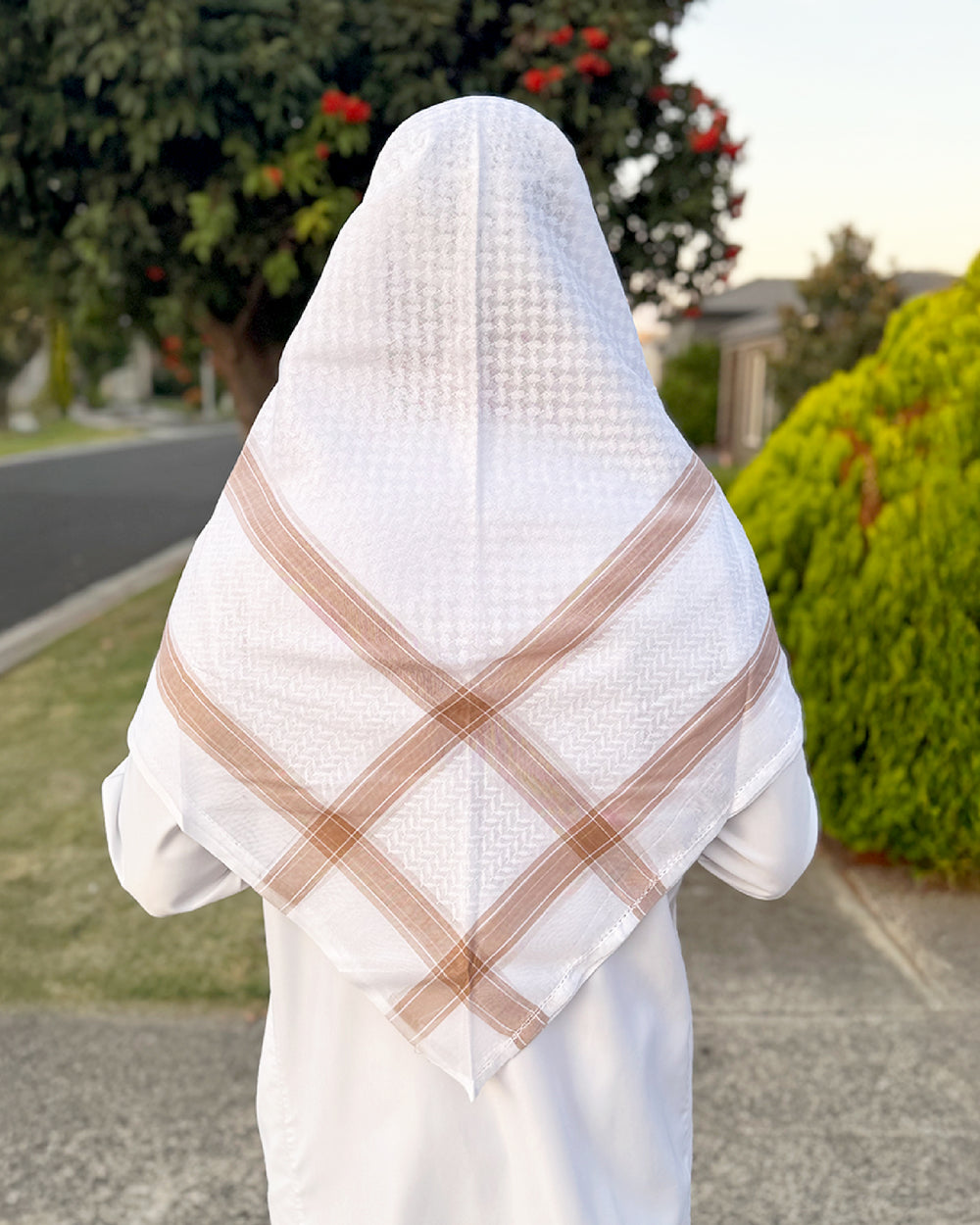 White & Light Biege Stripes Keffiyeh Shemagh