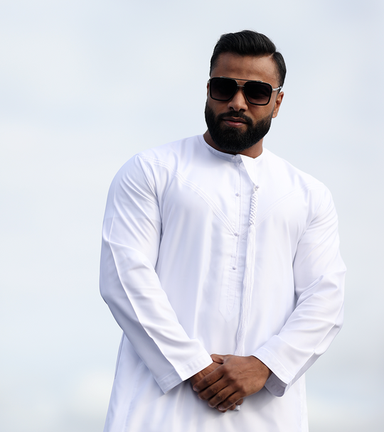 Emirati Majesty - V Embroidered Chest (Summers)