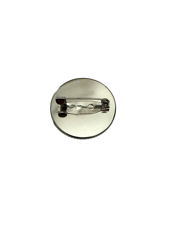 Victory Hand Badge – Palestine Solidarity Pin (Handmade Edition)