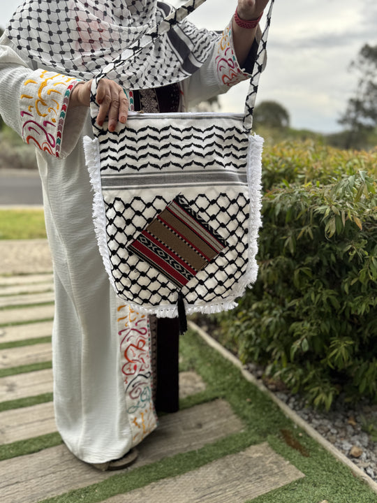 The Keffiyeh Handbag with Traditional Embroidery & Tarboosh 4 (HAND MADE)