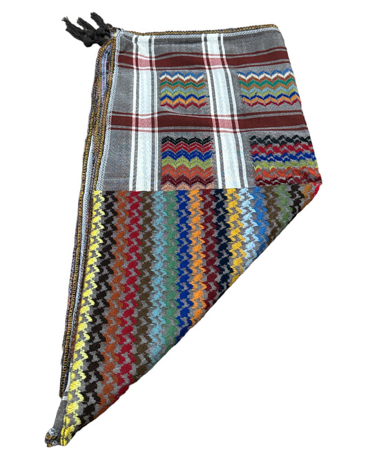 The ZUHD Keffiyeh 8 – A Classic Fusion of Style and Tradition
