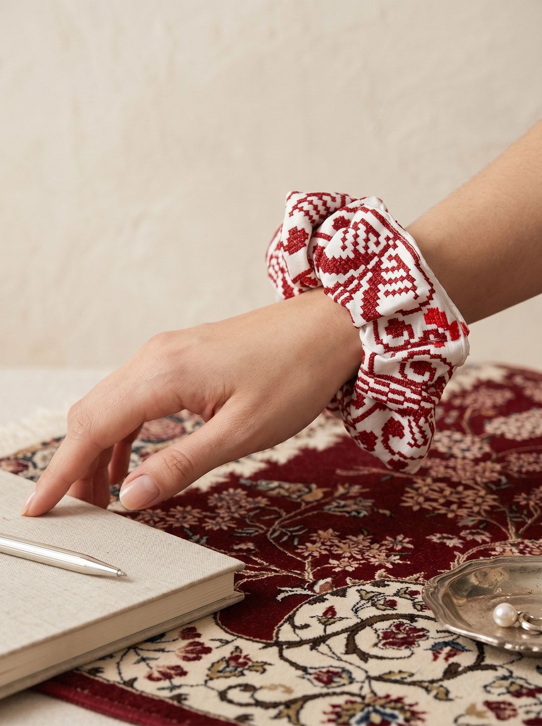 Zuhd Kuffiyeh Red & White 2 Scrunchies (HAND MADE) (Copy)