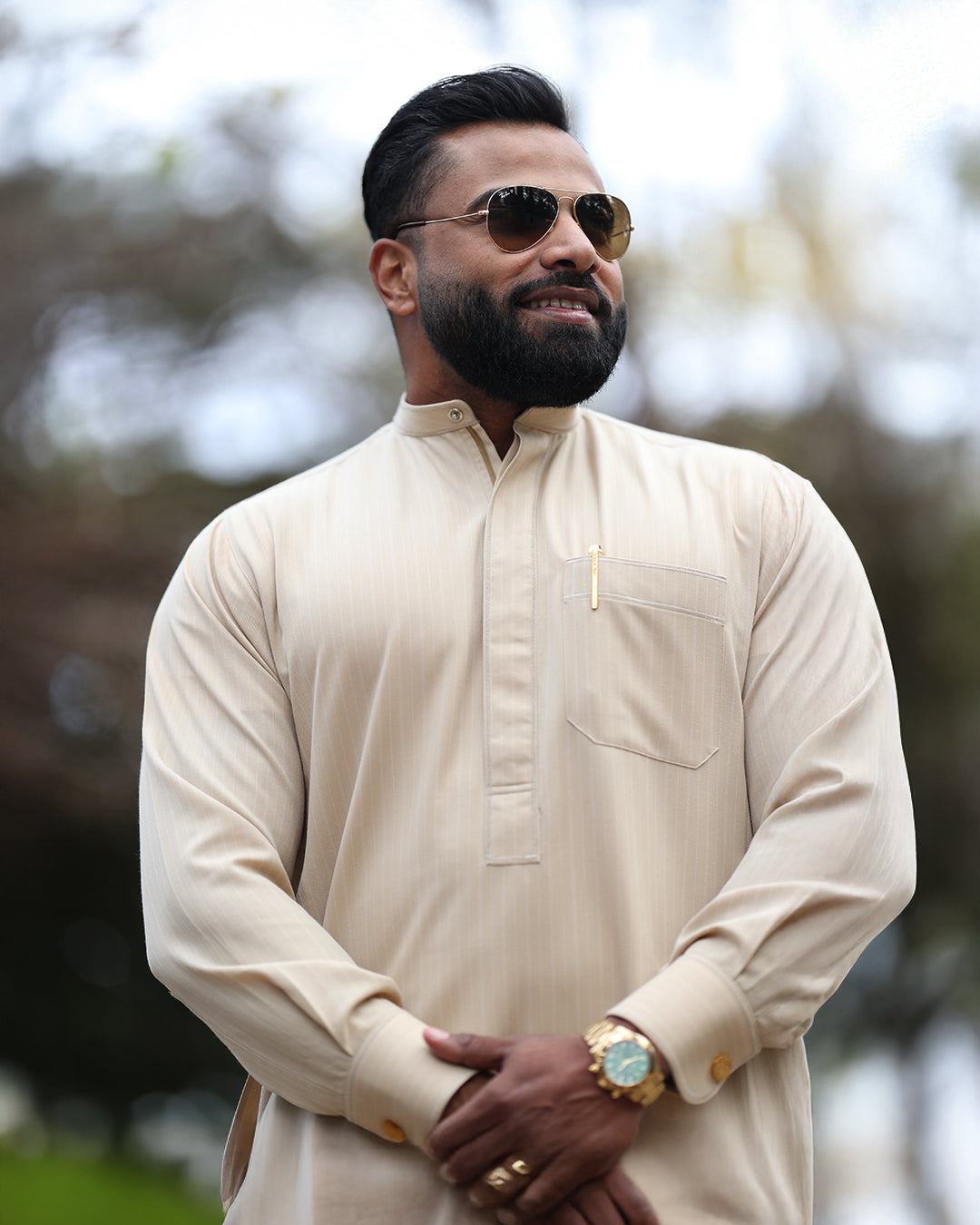 Kuwaiti Prestige - Hidden Collar Luxury Men's Thobe (Summers)