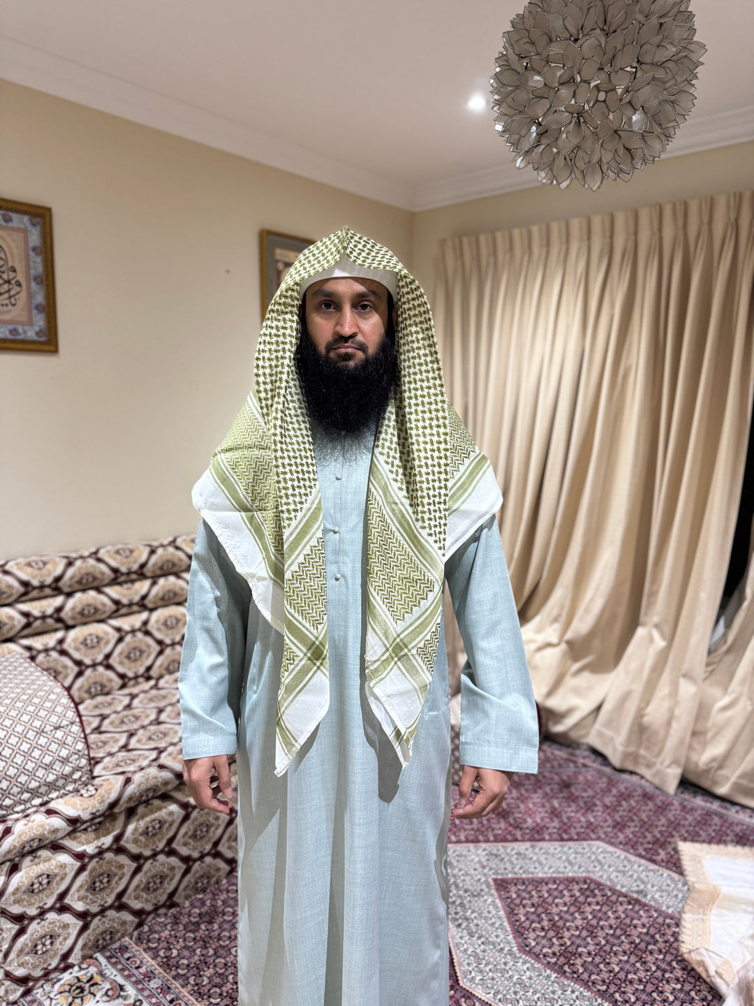 Olive Sand Shemagh – Subtle Strength in Every Thread