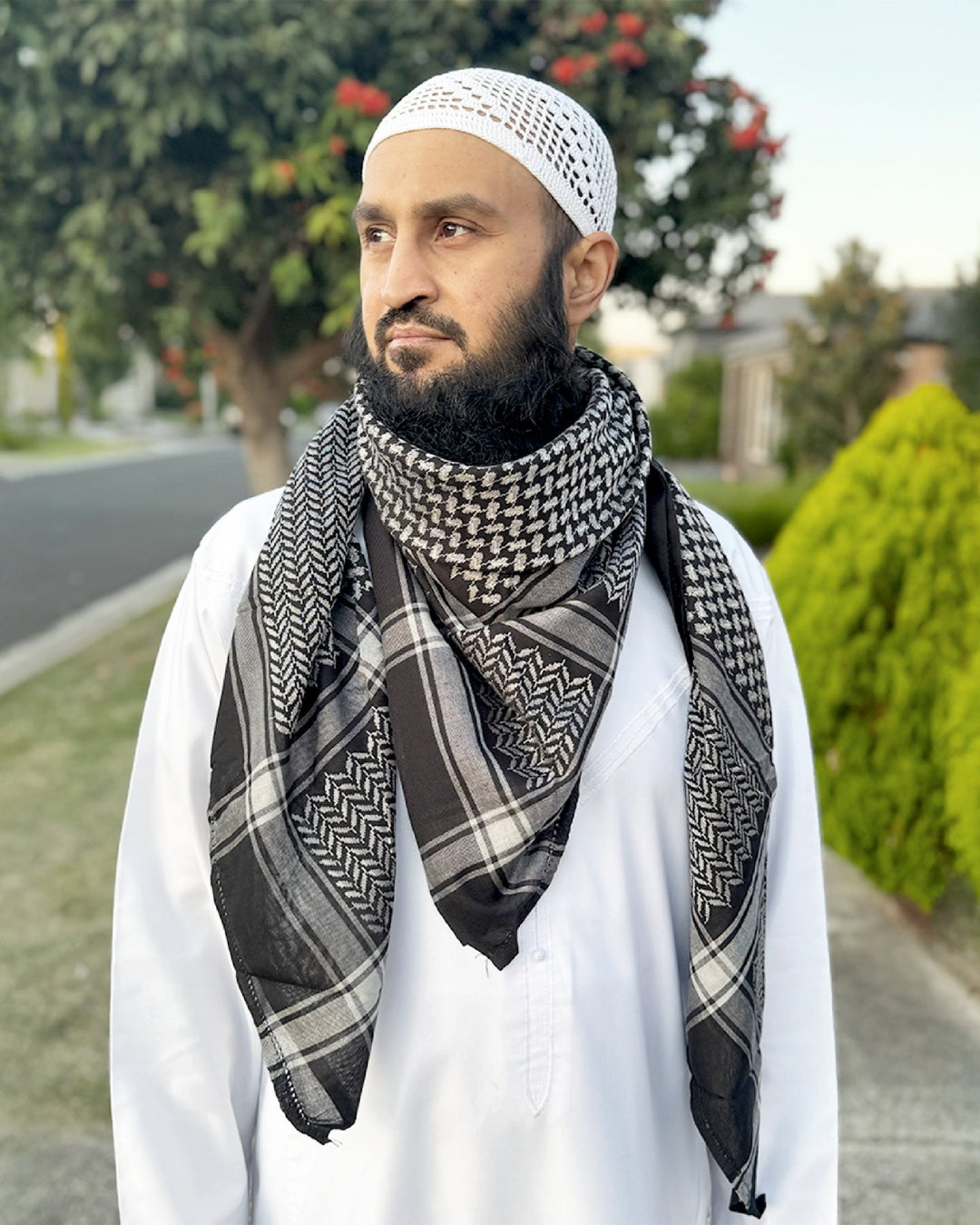 Black & Silver Keffiyeh Shemagh - Zuhd.storeBlack & Silver Keffiyeh Shemagh